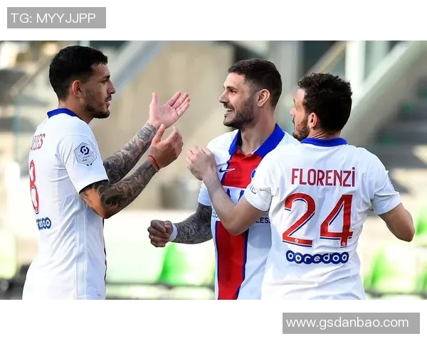 在日本街头偶遇巴黎足球明星的难忘瞬间与精彩对话