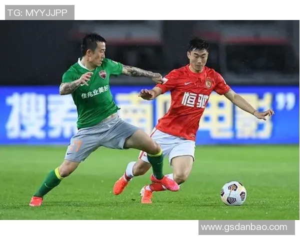 广州与杭州足球队的较量赛后分析及经验总结 广州与杭州足球队的较量赛后分析及经验总结