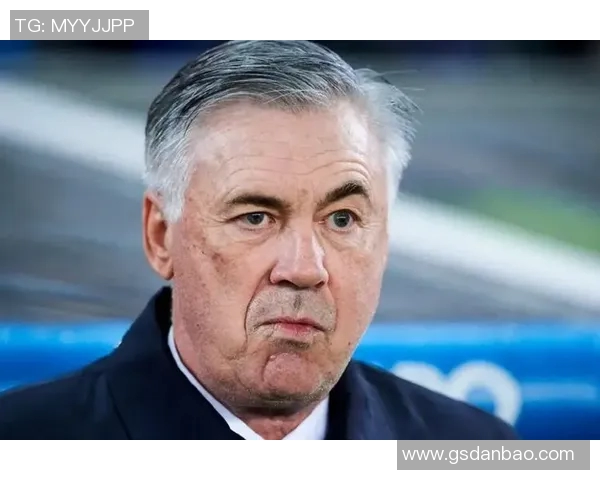 揭秘足球明星鹿特丹的传奇故事与职业生涯发展历程 揭秘足球明星鹿特丹的传奇故事与职业生涯发展历程